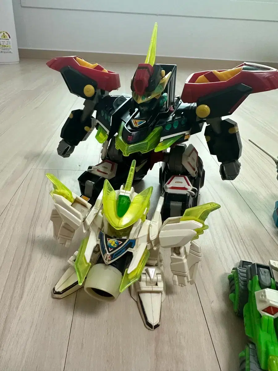 thumbnail-1